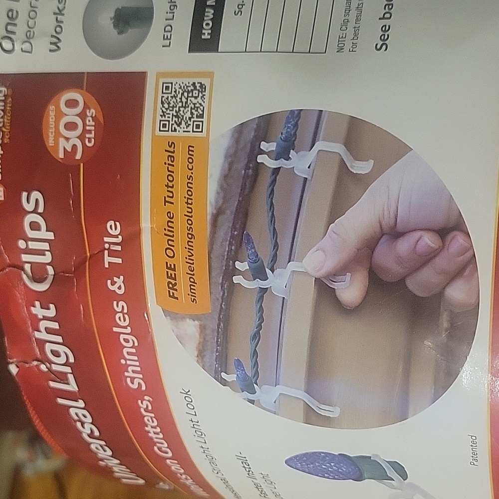 Universal Light Clips Works On Gutters, Shingles & Tile 300 Clips